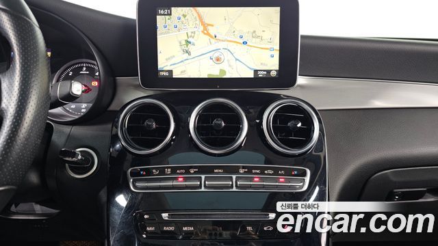 Mercedes-Benz GLC-Class GLC220 d 4MATIC