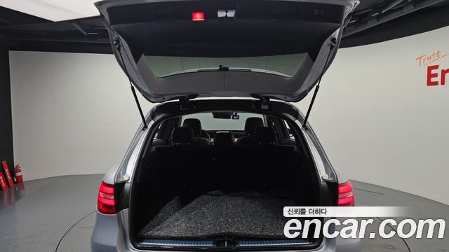 Mercedes-Benz GLC-Class GLC220 d 4MATIC