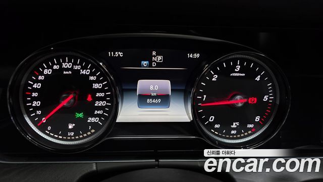 Mercedes-Benz E-Class E220d 4MATIC Avantgarde