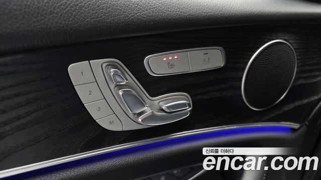 Mercedes-Benz E-Class E220d 4MATIC Avantgarde