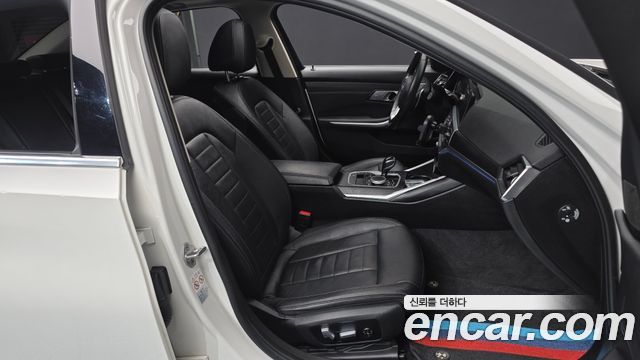 BMW 3-Series 320d Luxury