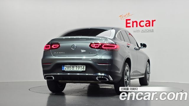 Mercedes-Benz GLC-Class GLC300e 4MATIC Coupe