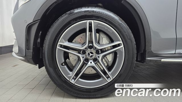 Mercedes-Benz GLC-Class GLC300e 4MATIC Coupe