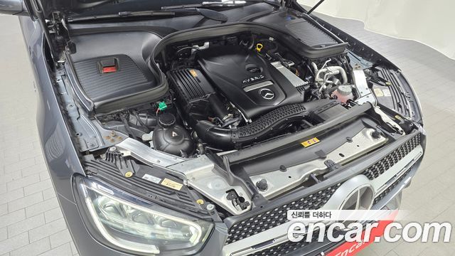Mercedes-Benz GLC-Class GLC300e 4MATIC Coupe