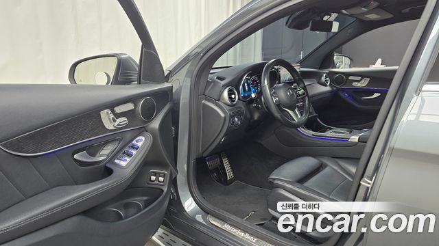 Mercedes-Benz GLC-Class GLC300e 4MATIC Coupe