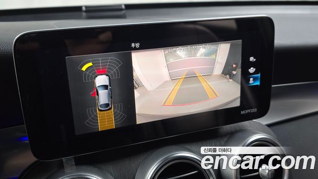 Mercedes-Benz GLC-Class GLC300e 4MATIC Coupe