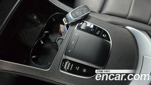 Mercedes-Benz GLC-Class GLC300e 4MATIC Coupe