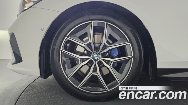 BMW 5-Series 520i M Sport