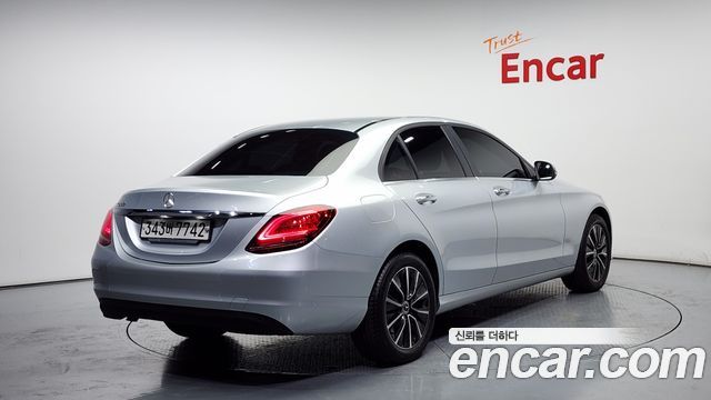 Mercedes-Benz C-Class C200