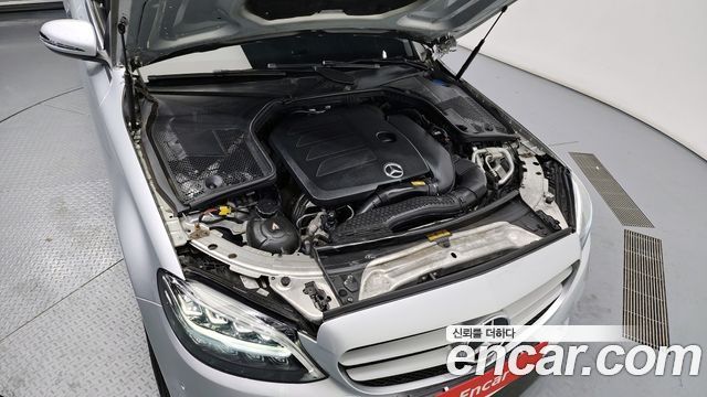 Mercedes-Benz C-Class C200