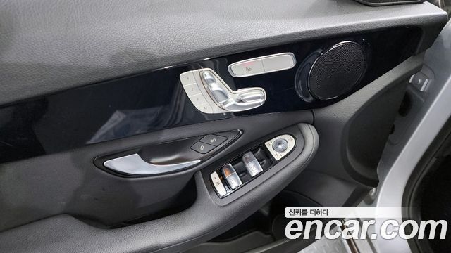 Mercedes-Benz C-Class C200