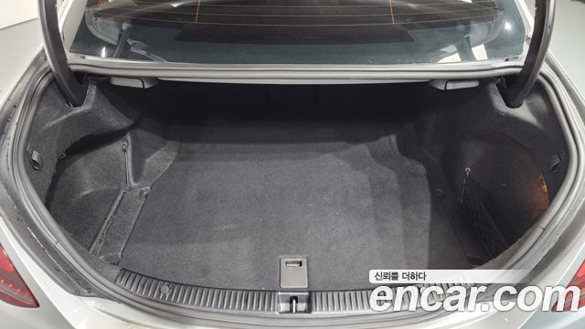 Mercedes-Benz C-Class C200