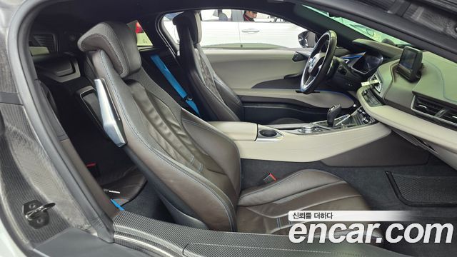 BMW i8 Coupe