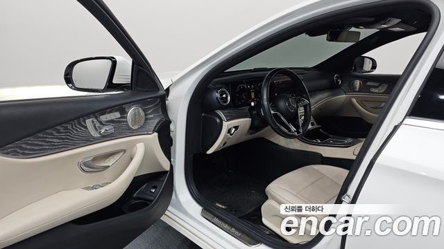 Mercedes-Benz E-Class E350 4MATIC Avantgarde