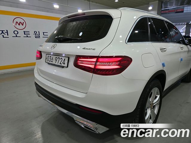 Mercedes-Benz GLC-Class GLC220 d 4MATIC