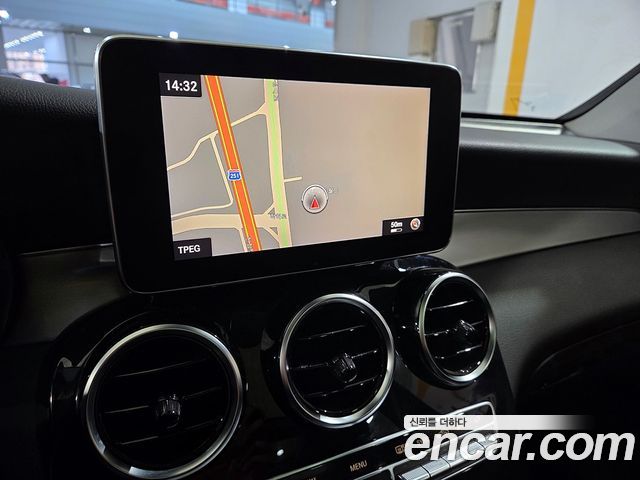 Mercedes-Benz GLC-Class GLC220 d 4MATIC