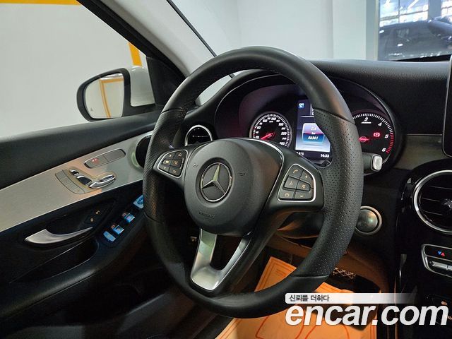 Mercedes-Benz GLC-Class GLC220 d 4MATIC