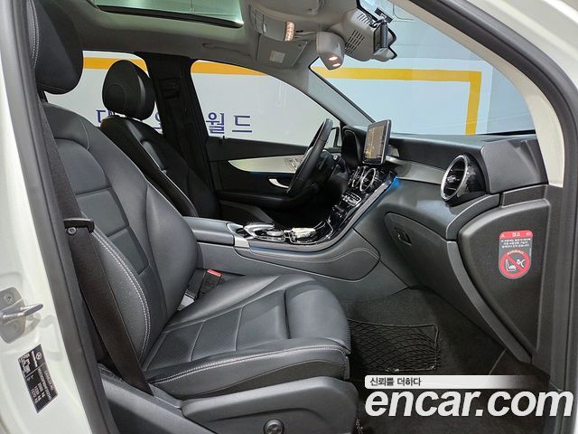 Mercedes-Benz GLC-Class GLC220 d 4MATIC