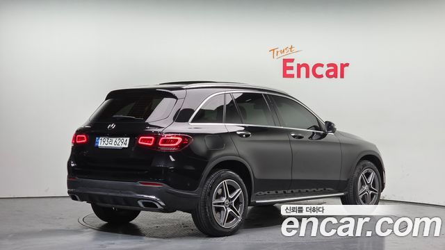 Mercedes-Benz GLC-Class GLC300e 4MATIC