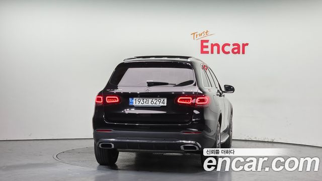 Mercedes-Benz GLC-Class GLC300e 4MATIC