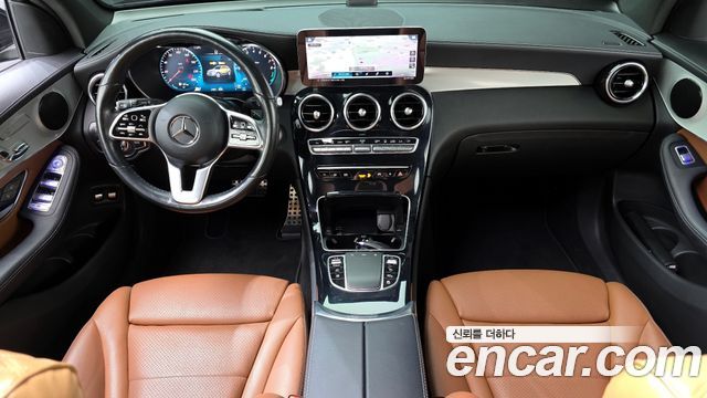 Mercedes-Benz GLC-Class GLC300e 4MATIC