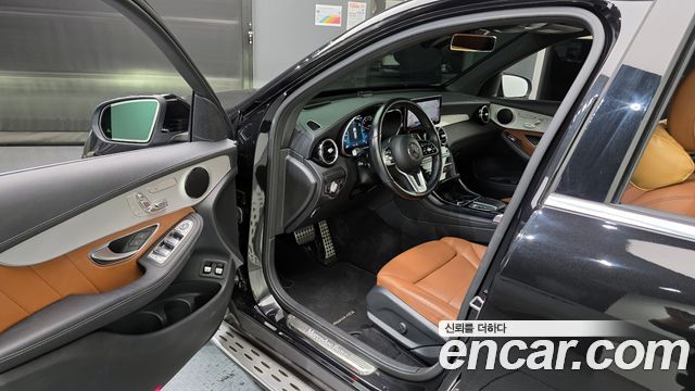 Mercedes-Benz GLC-Class GLC300e 4MATIC
