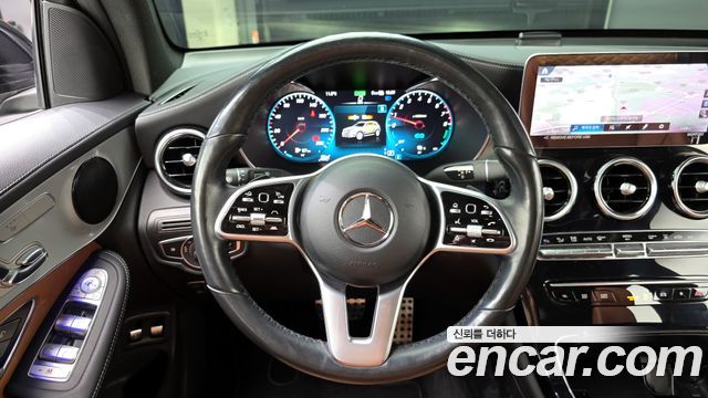 Mercedes-Benz GLC-Class GLC300e 4MATIC