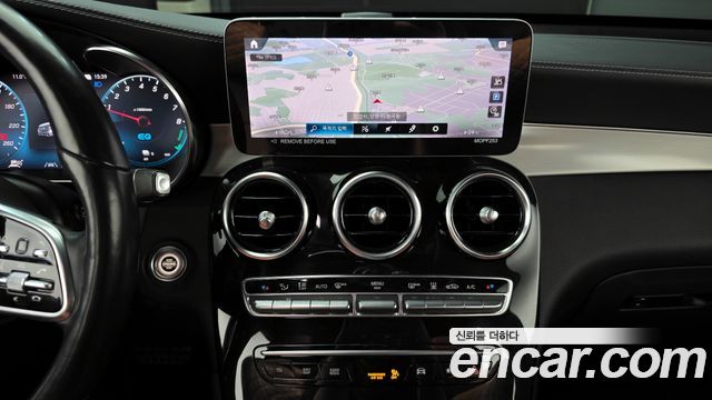 Mercedes-Benz GLC-Class GLC300e 4MATIC
