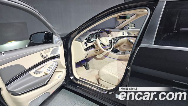 Mercedes-Benz S-Class Maybach S600