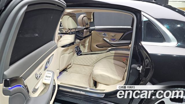 Mercedes-Benz S-Class Maybach S600