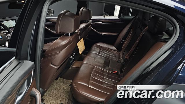 BMW 5-Series 530i M Sport Package Plus