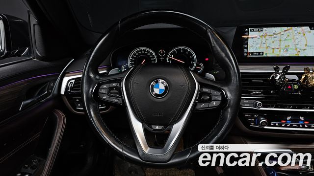 BMW 5-Series 530i M Sport Package Plus