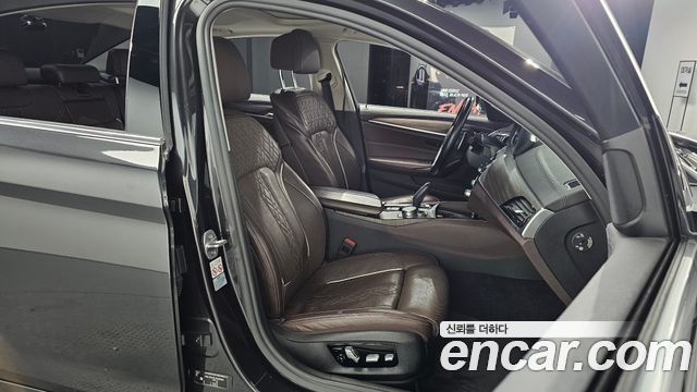 BMW 5-Series 530i Luxury Plus