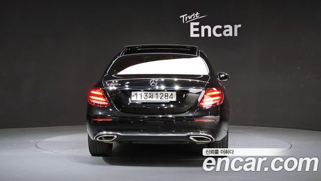 Mercedes-Benz E-Class E300e Exclusive