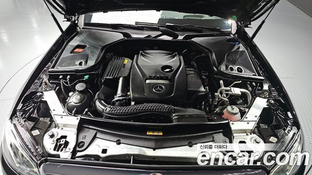 Mercedes-Benz E-Class E300e Exclusive