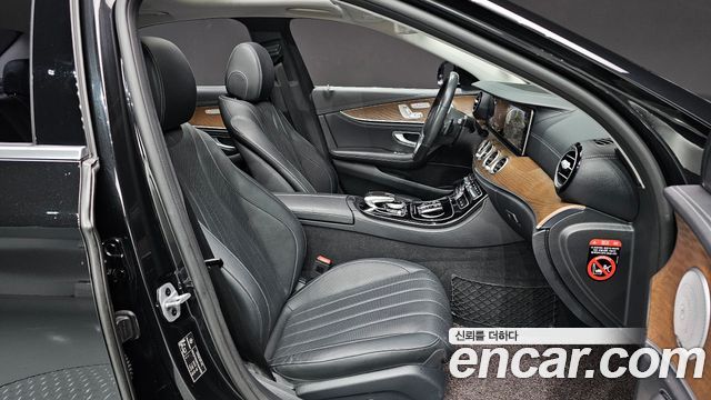Mercedes-Benz E-Class E300e Exclusive