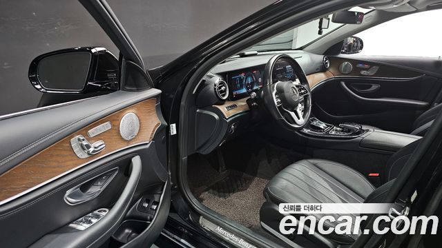 Mercedes-Benz E-Class E300e Exclusive