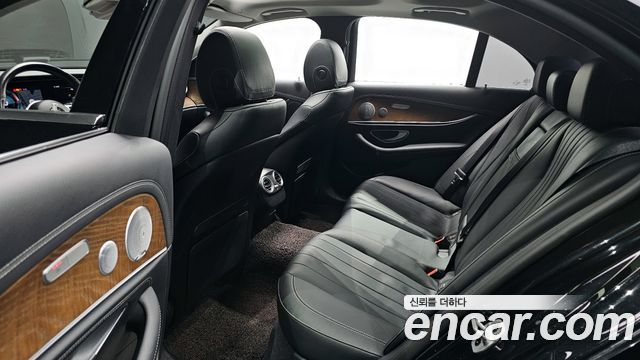 Mercedes-Benz E-Class E300e Exclusive