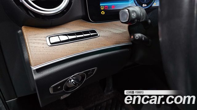 Mercedes-Benz E-Class E300e Exclusive