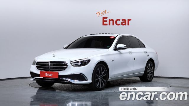 Mercedes-Benz E-Class E300e 4MATIC Exclusive
