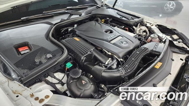 Mercedes-Benz E-Class E300e 4MATIC Exclusive