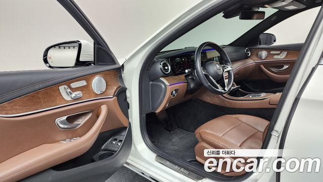 Mercedes-Benz E-Class E300e 4MATIC Exclusive