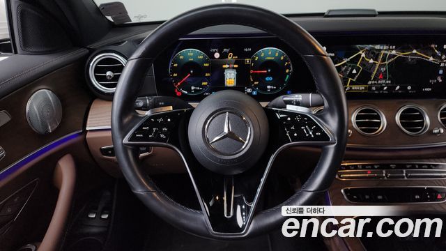 Mercedes-Benz E-Class E300e 4MATIC Exclusive