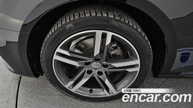 Audi A4 40 TFSI Premium