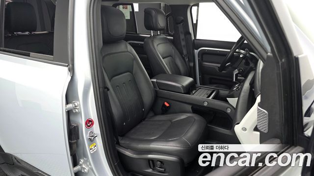 Land Rover Defender 110 D300 HSE