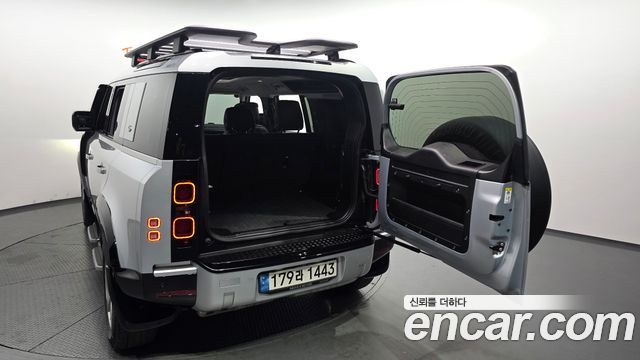 Land Rover Defender 110 D300 HSE