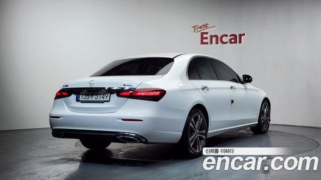 Mercedes-Benz E-Class E350 4MATIC Avantgarde