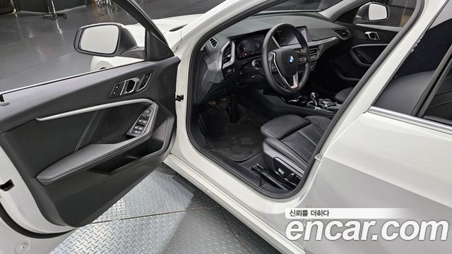 BMW 1-Series 120i Advantage