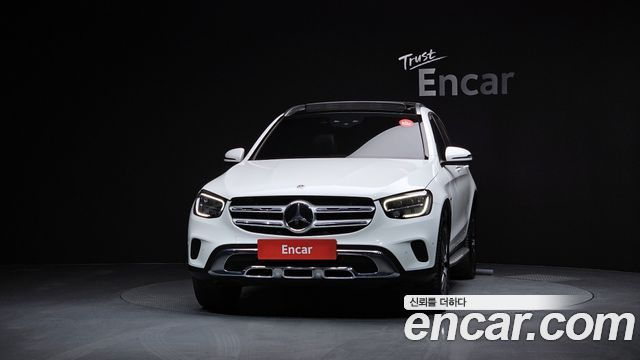 Mercedes-Benz GLC-Class GLC300e 4MATIC