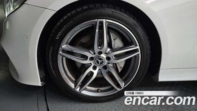 Mercedes-Benz E-Class E220d Cabriolet